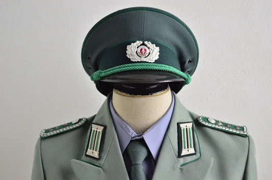 Completo Capitano Volkspolizei Germania Est