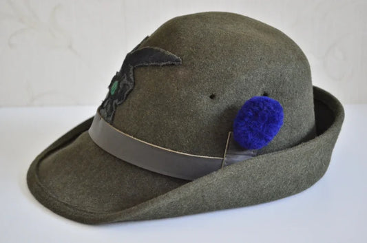 Cappello Alpino con fregio ricamato