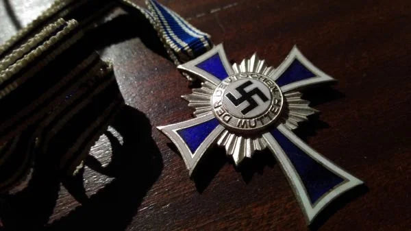 Croce d'onore per le madri tedesche classe Argento