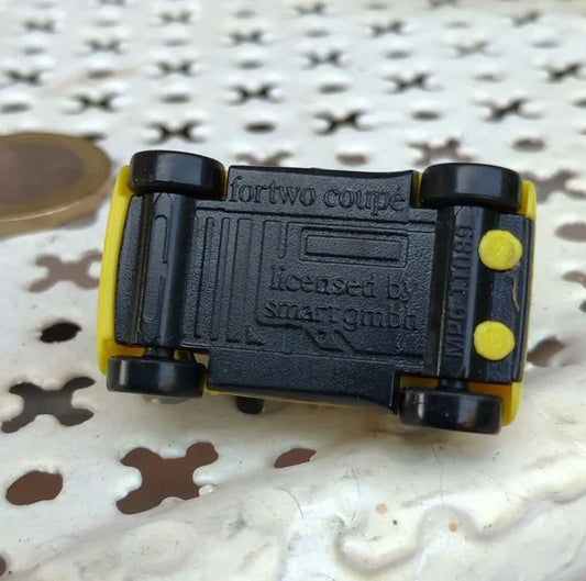Smart fortwo coupé Car MPG TT089 Kinder Sorpresa