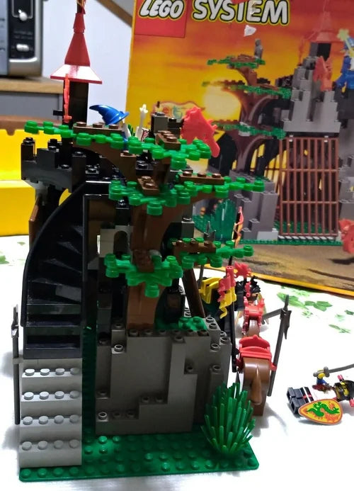 Lego 6076 Dark Dragon's Den 1993 BOX 100% Completo Poster Istruzioni Set Castle