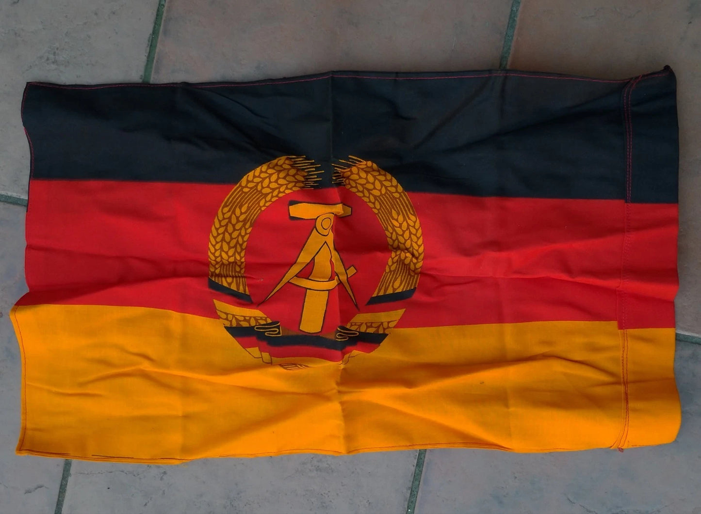 Bandiera Germania Est DDR Repubblica Democratica Tedesca