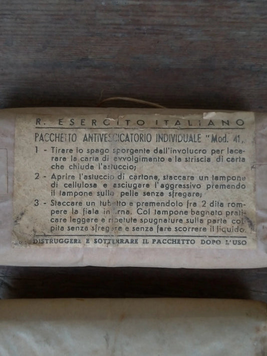 Pacchetto Antivescicatorio Individuale MOD. 41 Regio Esercito Italiano