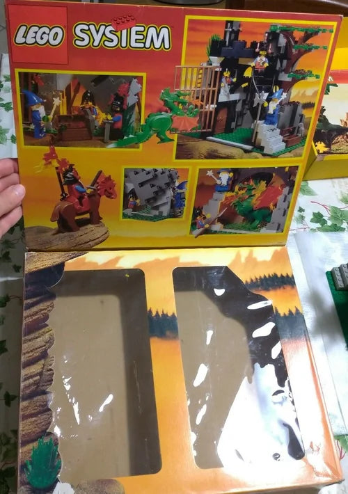 Lego 6076 Dark Dragon's Den 1993 BOX 100% Completo Poster Istruzioni Set Castle