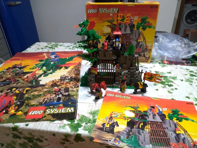 Lego 6076 Dark Dragon's Den 1993 BOX 100% Completo Poster Istruzioni Set Castle
