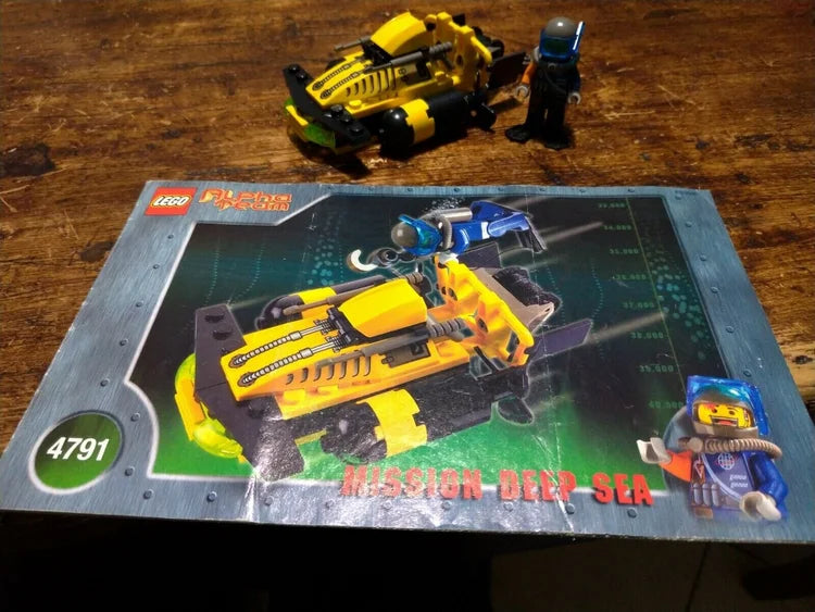 LEGO 4791 Alpha Team Sub-Surface Scooter Vintage Mission Deep Sea Dark 2002