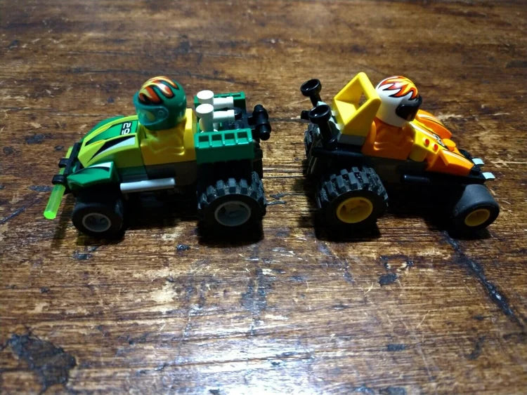 LEGO 4594 Maverick Sprinter & Hot Arrow Vintage 2002