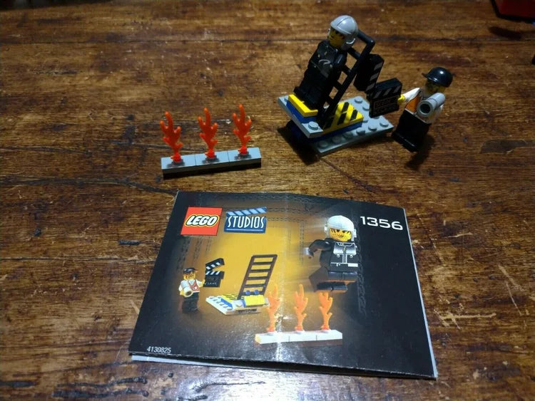 LEGO 1356 Stuntman Catapult Studios Spielberg Action Vintage 2001