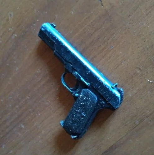 TOKAREV TT-33 TT-30 ARMODELLI UNIWERK Pistola Giocattolo SCALA 1:2,5