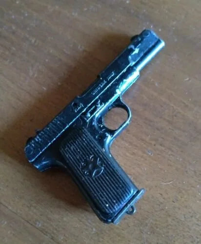 TOKAREV TT-33 TT-30 ARMODELLI UNIWERK Pistola Giocattolo SCALA 1:2,5