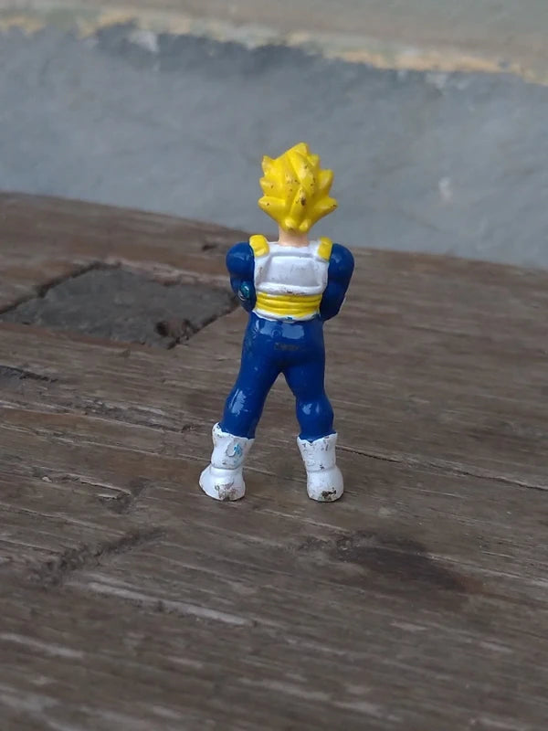 Vegeta Sayan Dragon Ball Z Sorpresine Dolci Preziosi