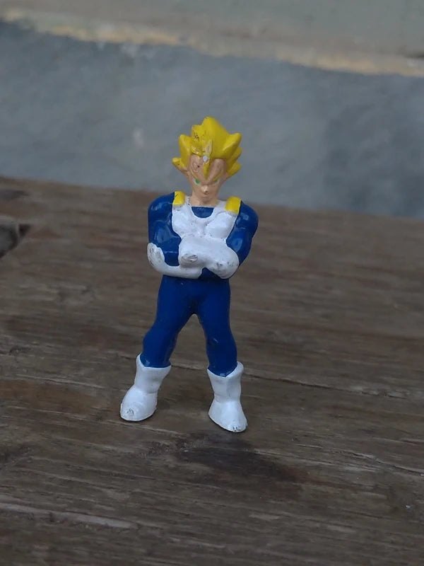 Vegeta Sayan Dragon Ball Z Sorpresine Dolci Preziosi