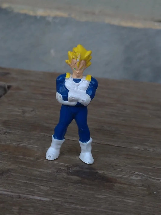 Vegeta Sayan Dragon Ball Z Sorpresine Dolci Preziosi