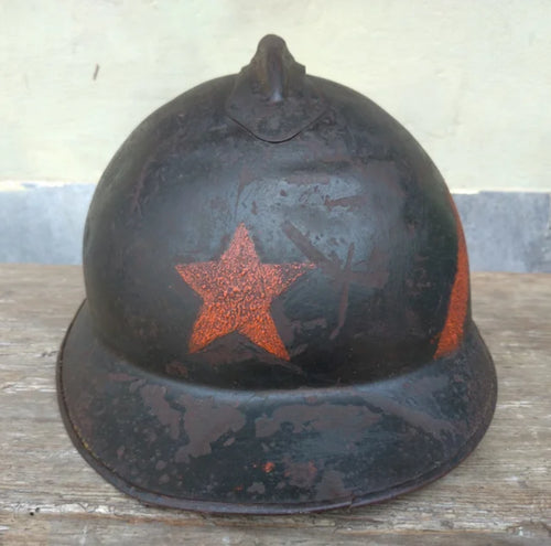 Elmetto Adrian 1916 riutilizzo Partigiano Brigate Garibaldi