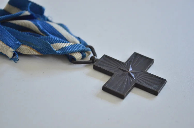 CROCE AL VALORE MILITARE VITTORIO EMANUELE III con Nastro