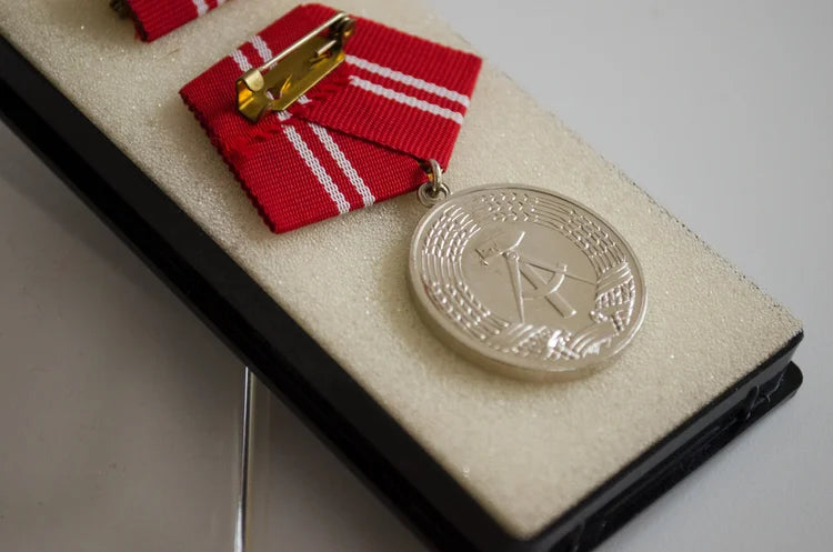 MEDAGLIA Argento 15 ANNI DI SERVIZIO ESERCITO TEDESCO NVA