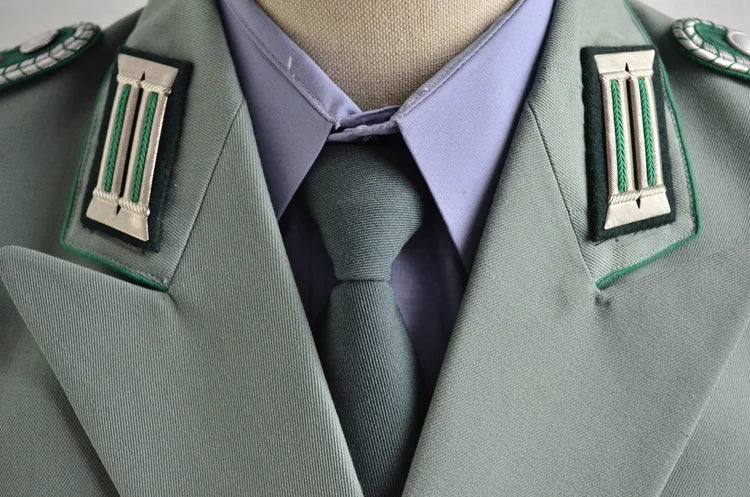 Completo Capitano Volkspolizei Germania Est