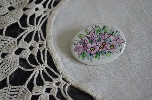 Spilla Vintage in Ceramica Decorata a Mano