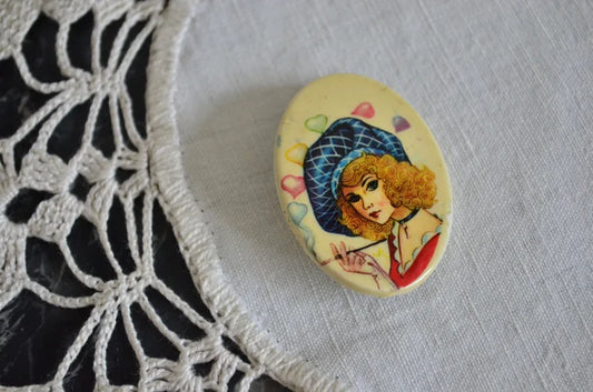 Spilla Vintage in plastica