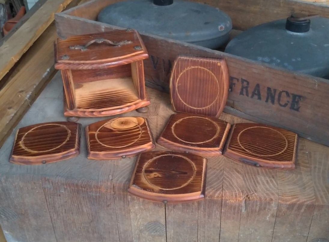 Set Sottobicchieri Vintage in Legno