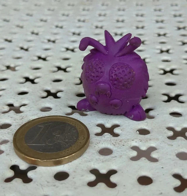 Pokemon Venonat Nintendo 2001 Vintage