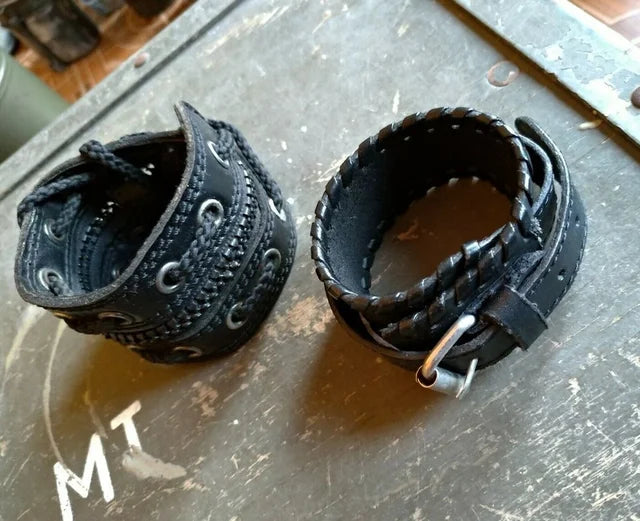 Bracciali in cuoio vintage