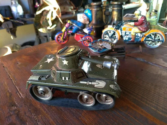 GAMA TANK D.R.G.M. PANZER CARRO ARMATO LATTA MADE in WESTERN GERMANY 1950s US Army