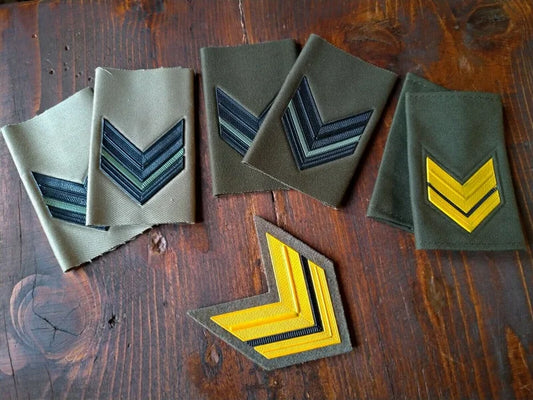 Lotto Gradi Tubolari Caporale Militare Esercito Italiano Divisa Uniforme Spalline