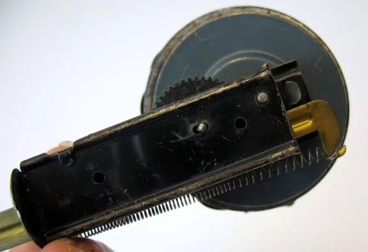 LITHO SPARK BEE Flower German Toy bee Vintage Giocattolo latta Carica