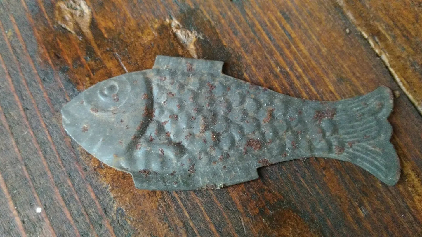 Antico giocattolo in latta Vintage Pesce