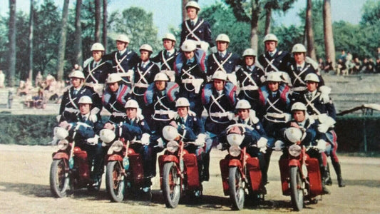 Moto Guzzi Guardie P.S. 107° Annuale Roma Piazza Siena 1959