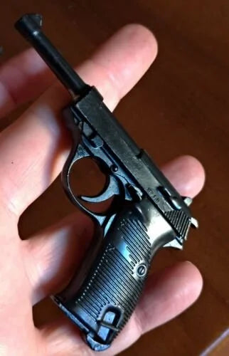 Walther P 38 UNIWERK Pistola SCALA 1:2,5
